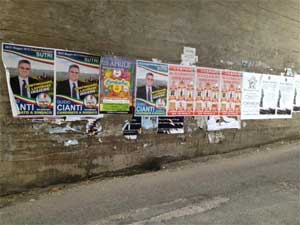 Alcuni manifesti a Sutri