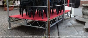 La base del palco sulla fontana di piazza delle Erbe