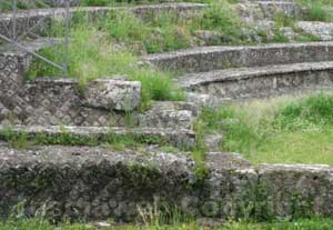 Il teatro romano di Ferento nell'abbandono