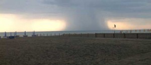 La pioggia in lontananza - Foto Massimo Mecarini