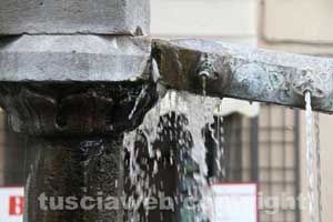 Fontana grande - Lo sbrodolamento dell'acqua 
