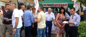 Il M5s in piazza per la raccolta firme
