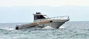 La motovedetta della polizia provinciale
