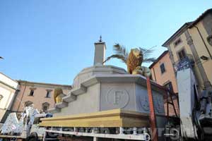 Santa Rosa - Il montaggio della macchina