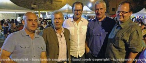 Michelini con Vittori al centro