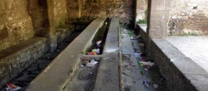Il lavatoio della Quercia nel degrado