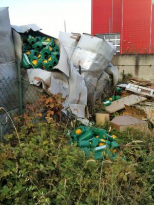 Gli oli esausti nel deposito del Poggino