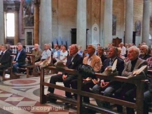 Il coro degli alpini al duomo