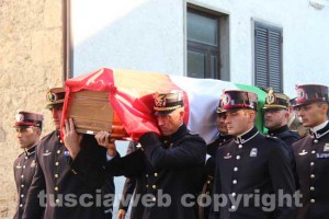 I funerali di Massimo Gorini - Il feretro portato a spalla
