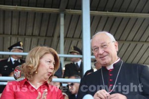 Il prefetto Antonella Scolamiero e il vescovo Lino Fumagalli