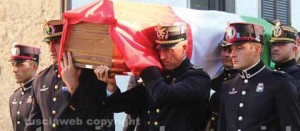 I funerali di Massimo Gorini - Il feretro portato a spalla