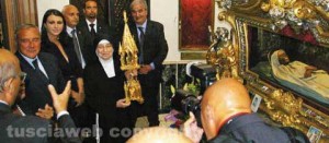Pietro Grasso nel monastero delle clarisse