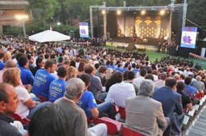 La platea durante Atreju