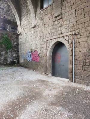Palazzo Papale nel degrado