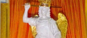 La statua di san Michele Arcangelo