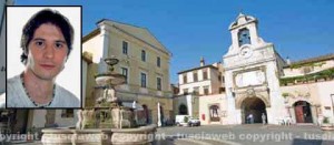 La piazza principale di Sutri - Nel riquadro: Rolando Fornaciari