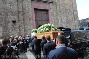 Il funerale di Ambra Serra e del figlioletto Mirko Guadagno