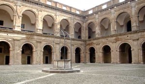 Cortile maggiore Forte Sangallo