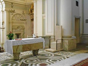 L'interno del duomo di Civita Castellana