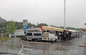 Il mercato del sabato al Sacrario