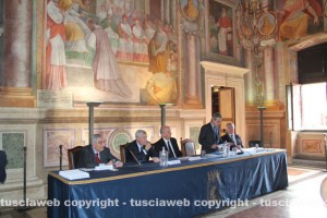 Il tavolo dei relatori al convegno della banca popolare del Lazio