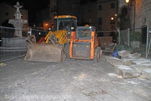Piazza del Gesù- Partiti i lavori per restaurare il pavimento