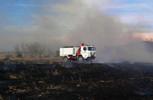 La protezione civile nelle operazioni di spegnimento di un incendio