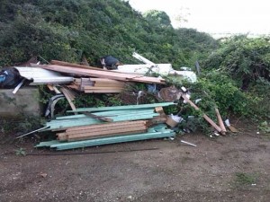 Palliano - La discarica abusiva piena di tapparelle