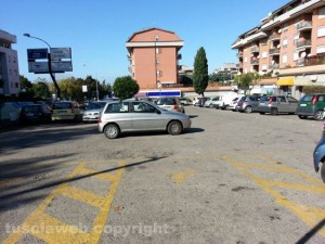 Posteggio in via Cattaneo