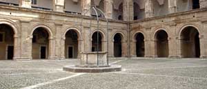 Cortile maggiore Forte Sangallo