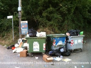Rifiuti in strada Fagianello