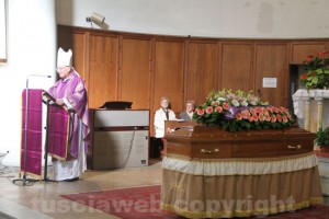I funerali di Anna Maria Cultrera 