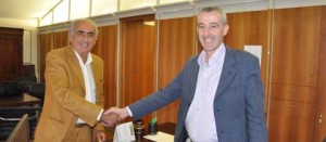 La stretta di mano tra Alvaro Ricci e Stefano MaggiLa stretta di mano tra Alvaro Ricci e Stefano Maggi
