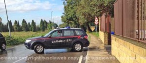 I carabinieri all'uscita dalla stazione di Ronciglione