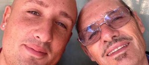 Francesco Pennacchini con suo padre Adelio, malato di Sla