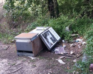 Rifiuti nella zona Sanguetta a Soriano nel Cimino
