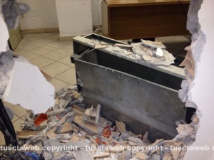 I danni nella sede della Cotral