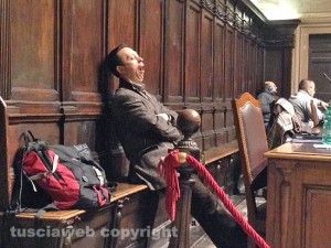 Gianluca De Dominicis (M5s) vigila sui lavori del consiglio