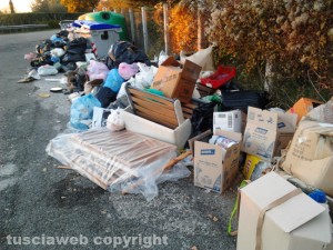 I rifiuti in Strada Monte Pizzo 