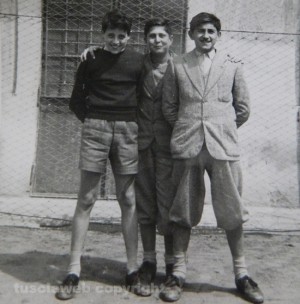 Istituto Ragonesi - Calzoni corti e alla zuava