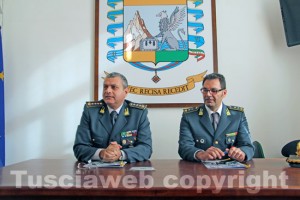 Il comandate provinciale Alfonso Amaturo e il comandante del nucleo di polizia tributaria Domenico Costagliola