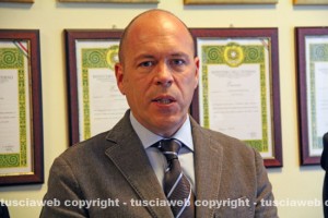 Il capo della mobile Fabio Zampaglione