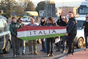 Il blocco al casello di Orte