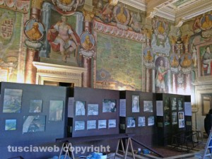L'allestimento alla sala Regia della mostra 