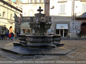 La fontana a piazza delle Erbe