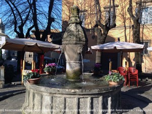 La fontana a a piazza della Morte