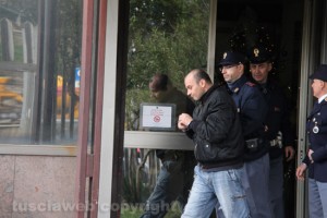 Tentato furto in Villa - Gli arrestati all'uscita dalla questura