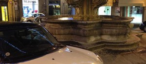 Finiti i lavori a piazza delle erbe, tornano le auto