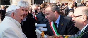 Il sindaco Paolo Dottarelli con papa Francesco