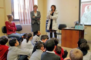 Inaugurata la biblioteca alla primaria De Amicis 